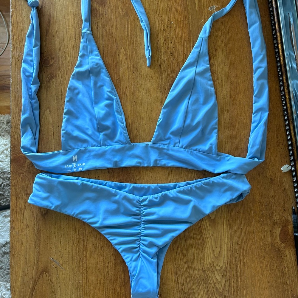 Light Blue Cheeky Bikini Set Seamless - Medium